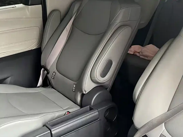 Toyota Granvia — Фото автомобиля 5