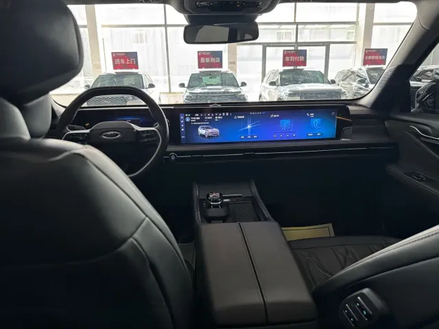 Ford Edge — Фото автомобиля 16
