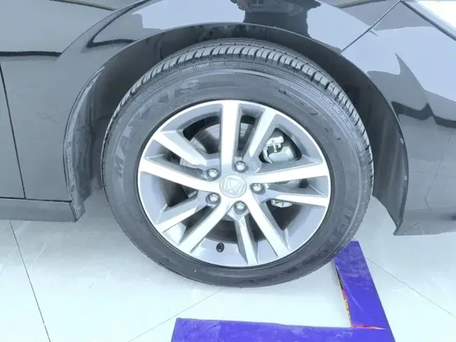 Honda Civic — Фото автомобиля 6