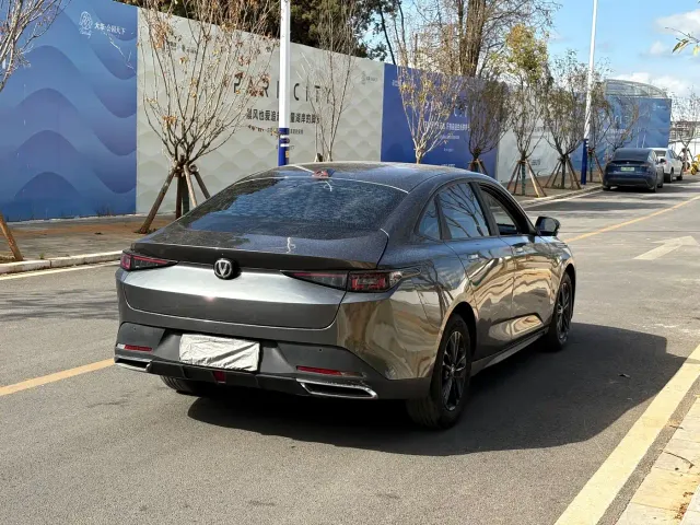 Changan Lamore — Фото автомобиля 9