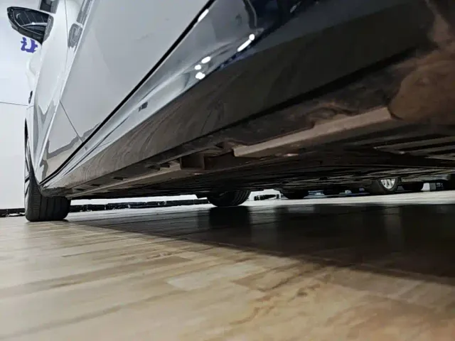 Geely Galaxy E8 — Фото автомобиля 21