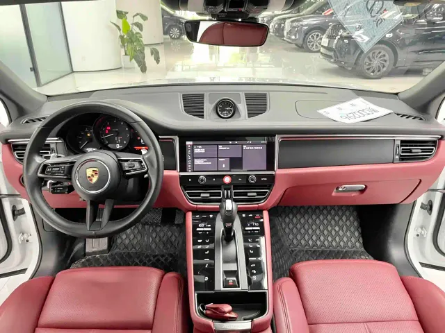 Porsche Macan — Фото автомобиля 4