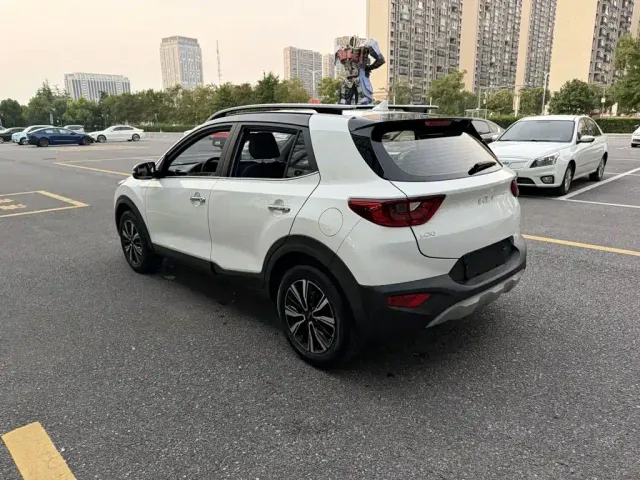 Kia KX1 — Фото автомобиля 4
