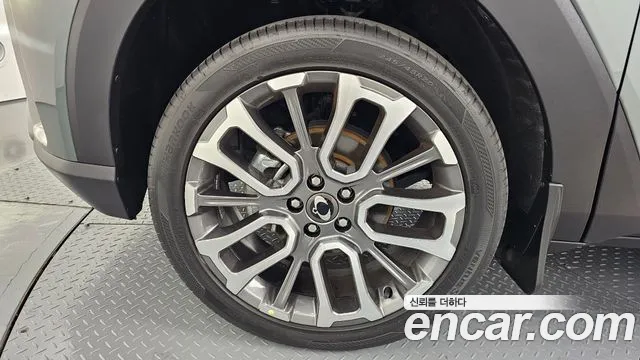 KG_Mobility_Ssangyong Torres Torres Бензин 1.5 2WD — Фото автомобиля 5