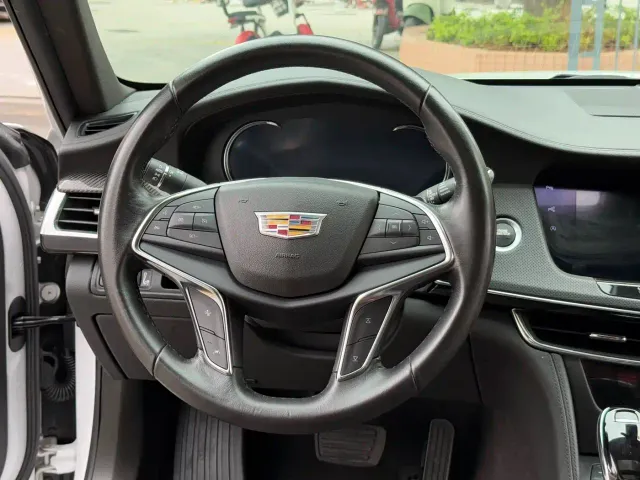 Cadillac CT6 — Фото автомобиля 28