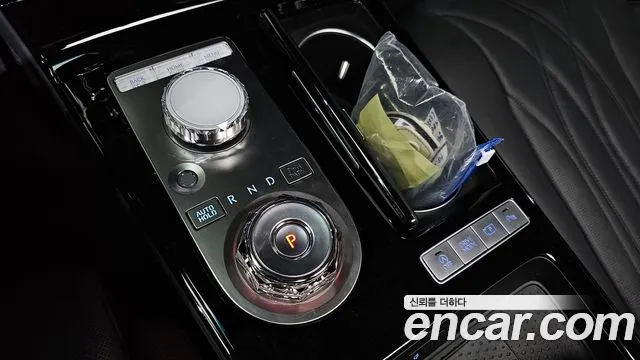 Genesis G80 Бензин 3.5 турбо AWD — Фото автомобиля 9
