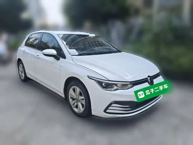 Volkswagen Golf — Фото автомобиля 23