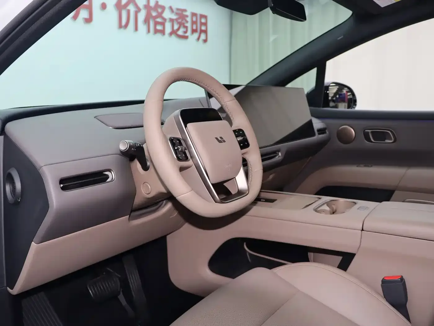 Li Auto Li Auto i6 2025 4WD Base Model — Фото автомобиля 6