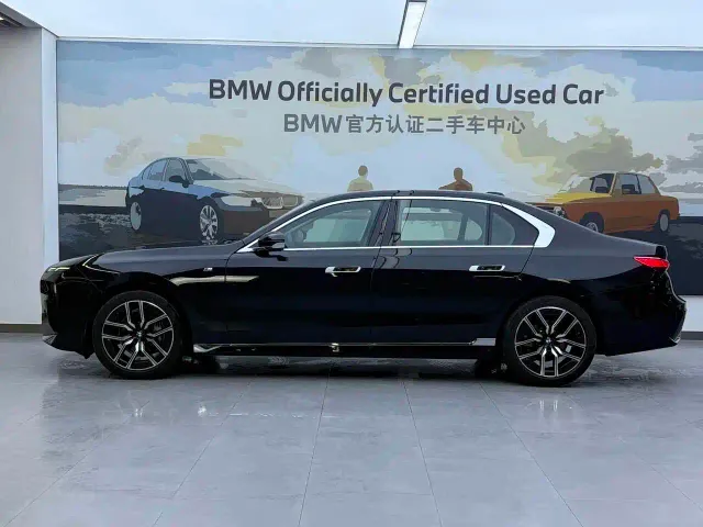 BMW 7 Series — Фото автомобиля 4