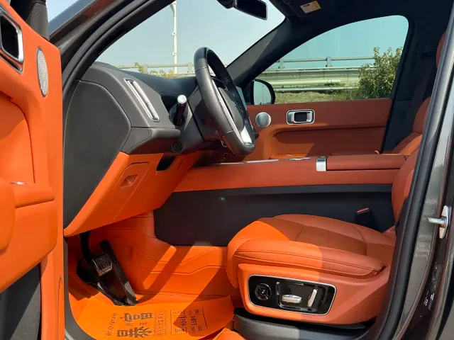Li Auto L7 — Фото автомобиля 7