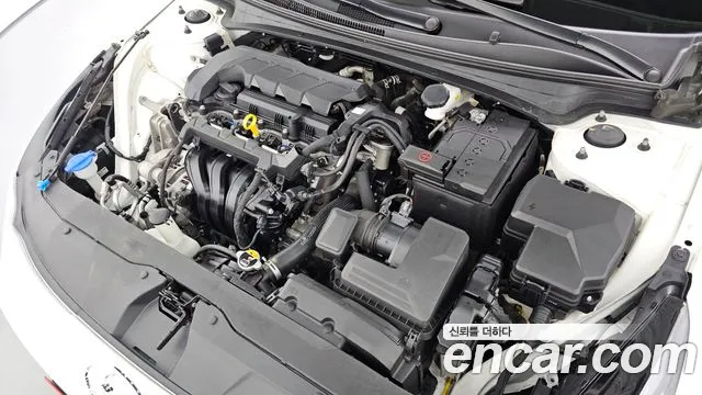 Hyundai Avante CN7 — Фото автомобиля 6