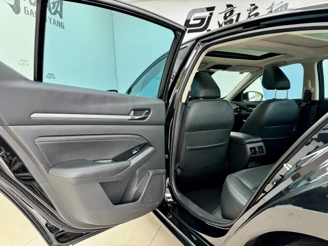 Nissan Teana — Фото автомобиля 9