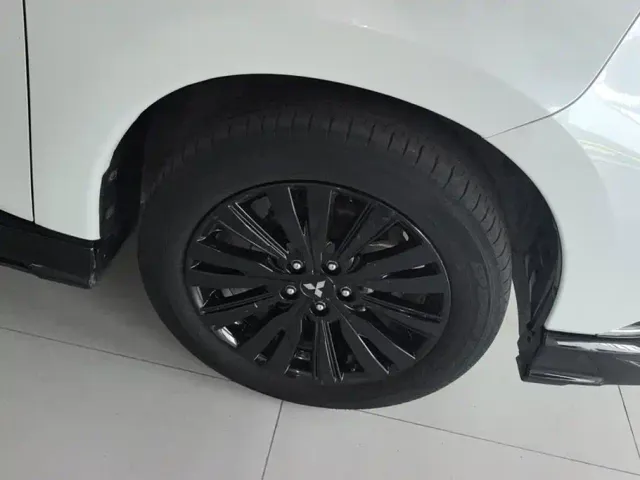 Mitsubishi Outlander — Фото автомобиля 6