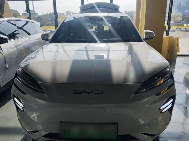 BYD Song PLUS — Фото автомобиля 2