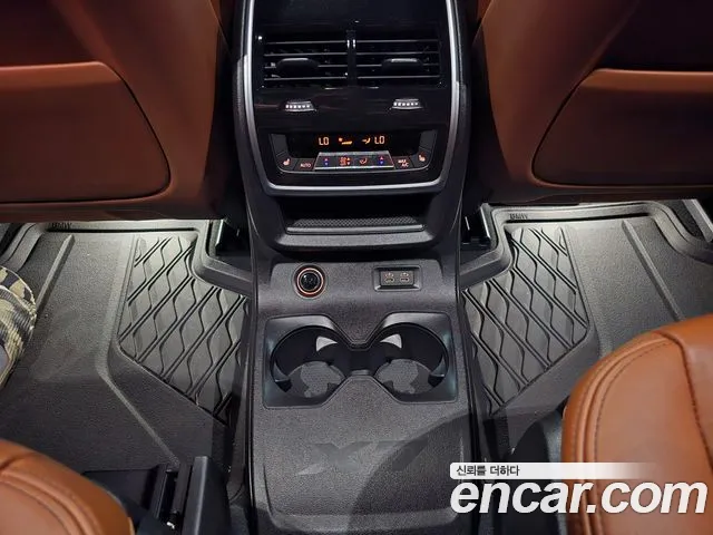 BMW X7 M60i xDrive M Sport 6 мест — Фото автомобиля 13