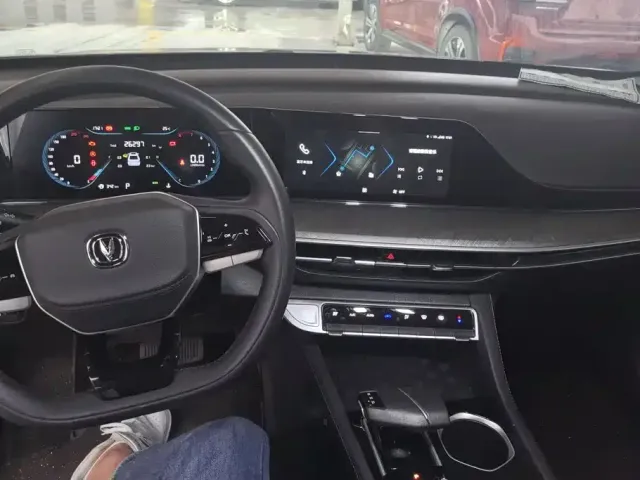Changan Eado — Фото автомобиля 12