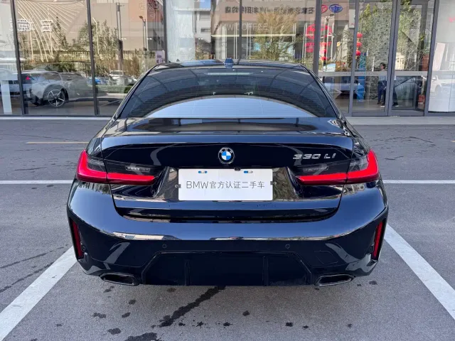BMW 3 Series — Фото автомобиля 3