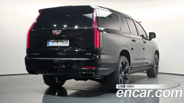 Cadillac Escalade — Фото автомобиля 2