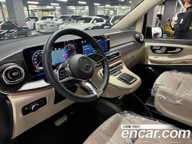 Mercedes-Benz V-Class — Фото автомобиля 4