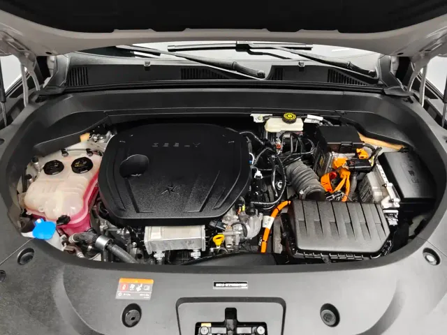 Geely Xingyue L — Фото автомобиля 6