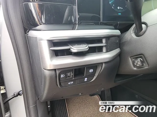 Hyundai Grandeur GN7 — Фото автомобиля 12