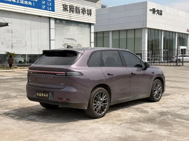 Leapmotor C10 — Фото автомобиля 10