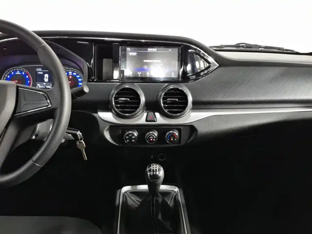 Dongfeng Ruiqi — Фото автомобиля 12