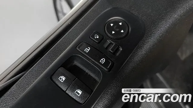 Hyundai Staria Staria 4WD Tourer 9 мест — Фото автомобиля 26