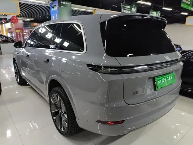 Li Auto L9 — Фото автомобиля 4