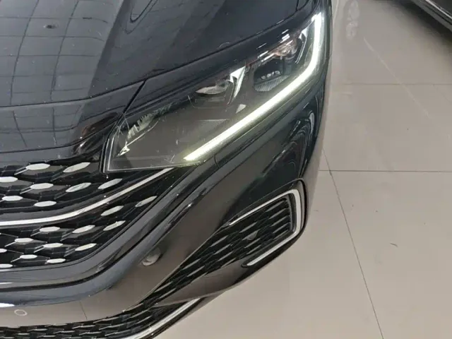 Volkswagen Passat — Фото автомобиля 23