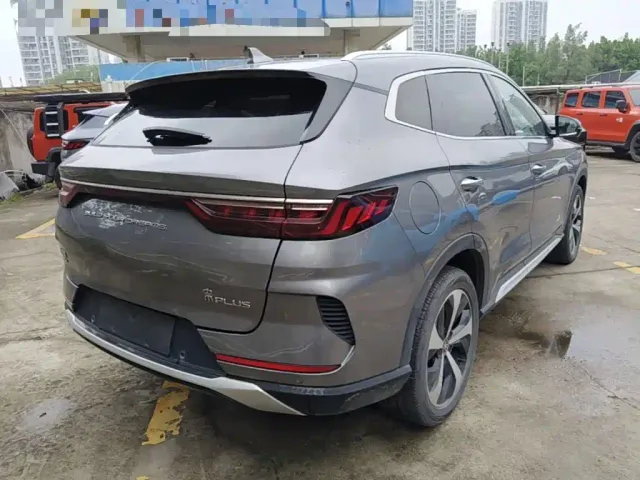 BYD Song PLUS — Фото автомобиля 6