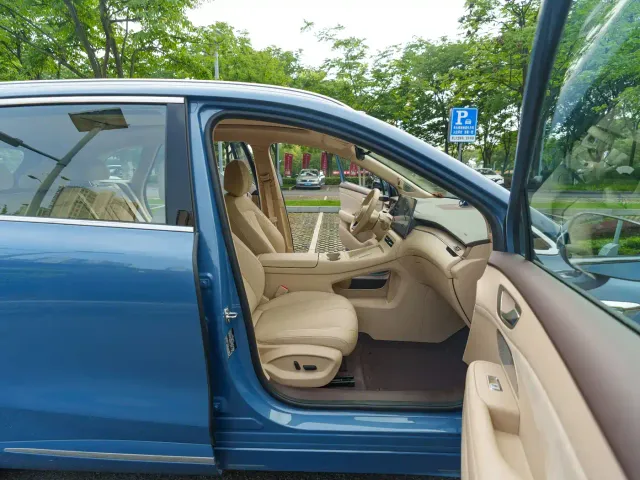 Shangjie SUV — Фото автомобиля 10