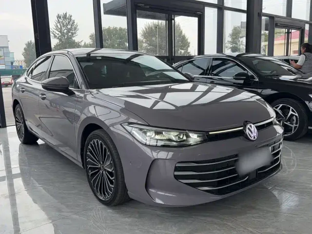 Volkswagen Passat — Фото автомобиля 6