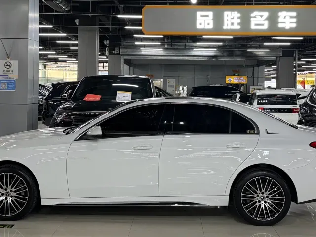 Mercedes-Benz C-Class — Фото автомобиля 4
