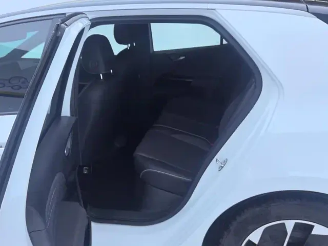 Volkswagen ID.3 — Фото автомобиля 11