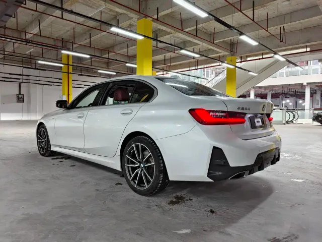 BMW 3 Series — Фото автомобиля 5
