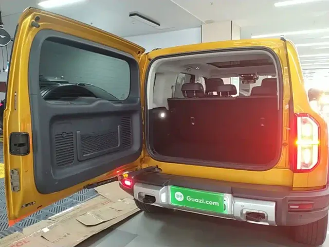 BYD FangChengBao Leopard 5 — Фото автомобиля 18