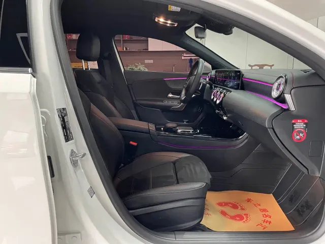 Mercedes-Benz A-Class — Фото автомобиля 8