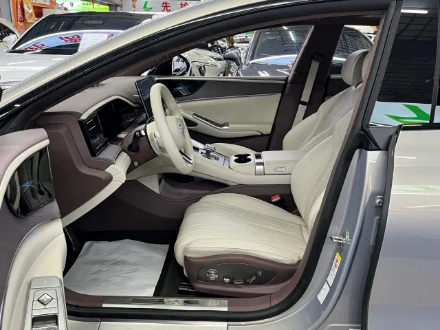 Denza Z9GT — Фото автомобиля 7