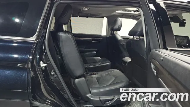 Toyota Highlander — Фото автомобиля 9