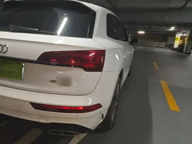 Audi Q5L — Фото автомобиля 7