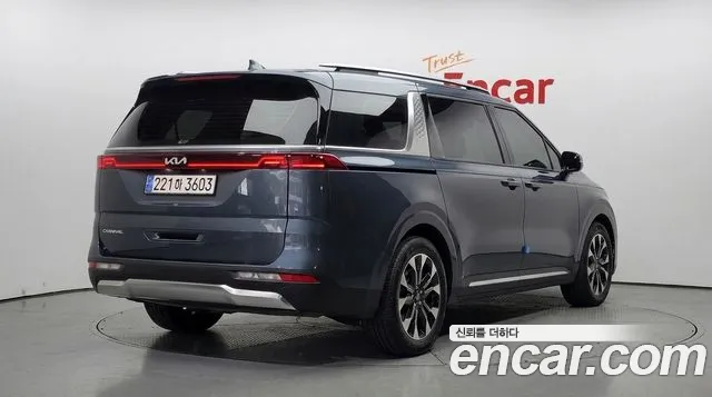 Kia Carnival 4th Gen — Фото автомобиля 2