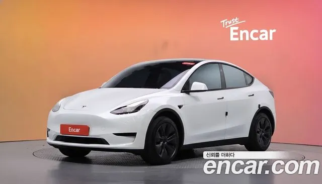 Фотография автомобиля — Tesla Model Y