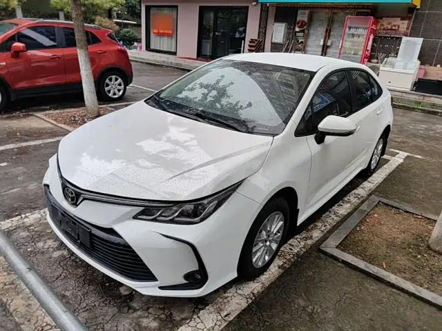 Фотография автомобиля — Toyota Corolla