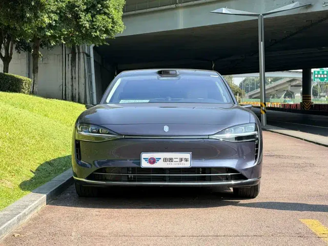 Stelato S9T — Фото автомобиля 2