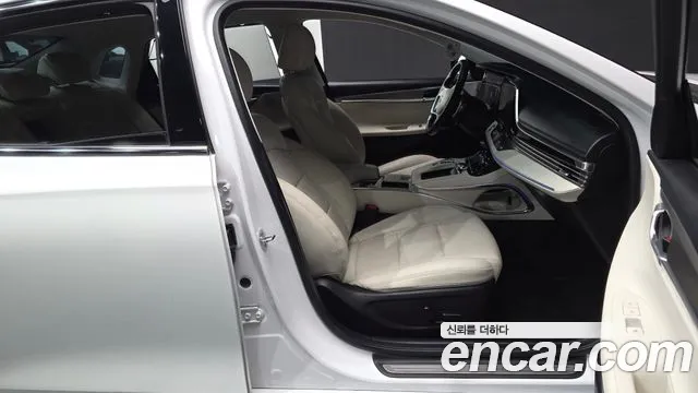 Hyundai Grandeur Новый Grandeur IG — Фото автомобиля 25