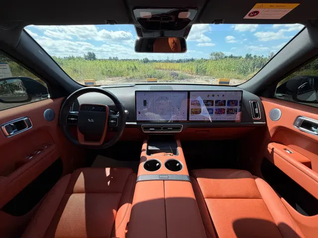 Li Auto L7 — Фото автомобиля 17