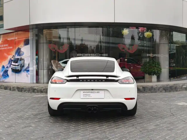 Porsche 718 — Фото автомобиля 17