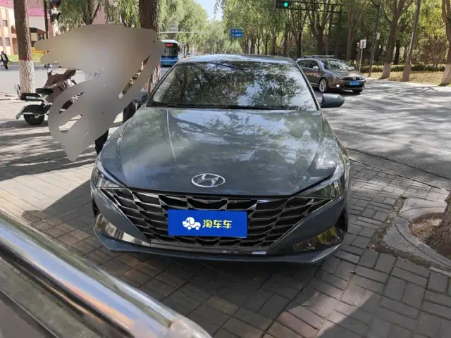 Hyundai Elantra — Фото автомобиля 2