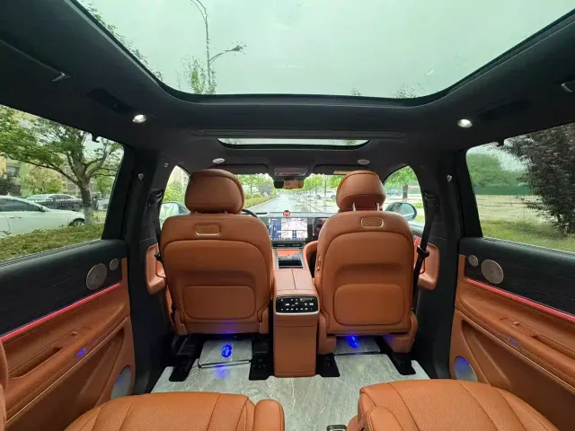Aito M9 — Фото автомобиля 15